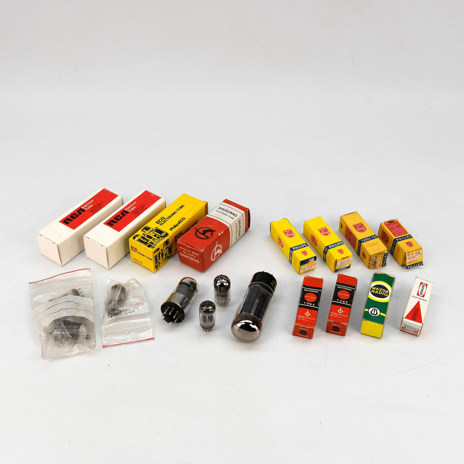 Lot of Around 20 Various Original Vacuum Tubes for Jukeboxes (1 of 7)