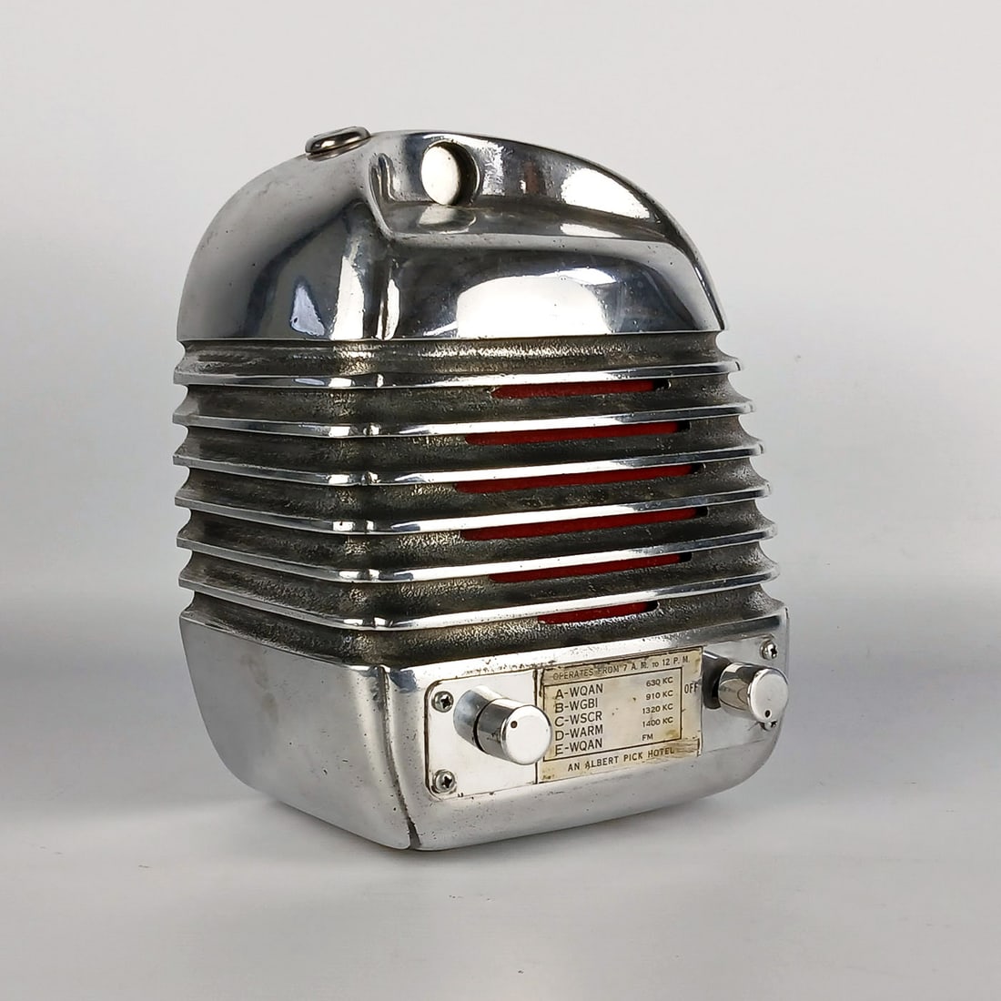 Albert Pick Hotels wallbox selector with speaker (1 of 14)