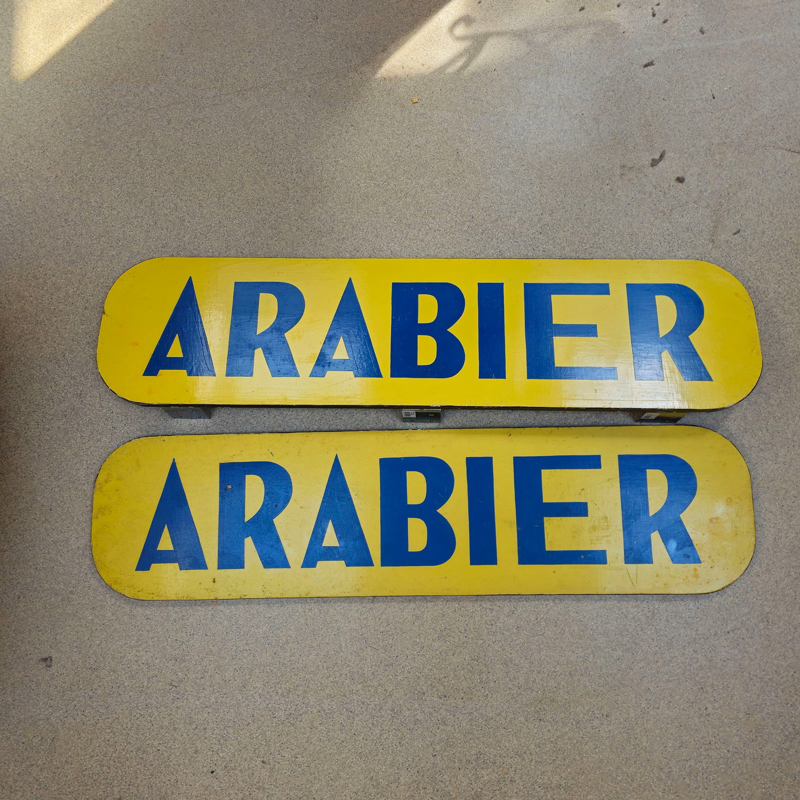Lot of 2 Original G. Perlee "De Arabier" Organ Trailer Signs, 2 Photo Prints and Souvenir Organ (1 of 10)