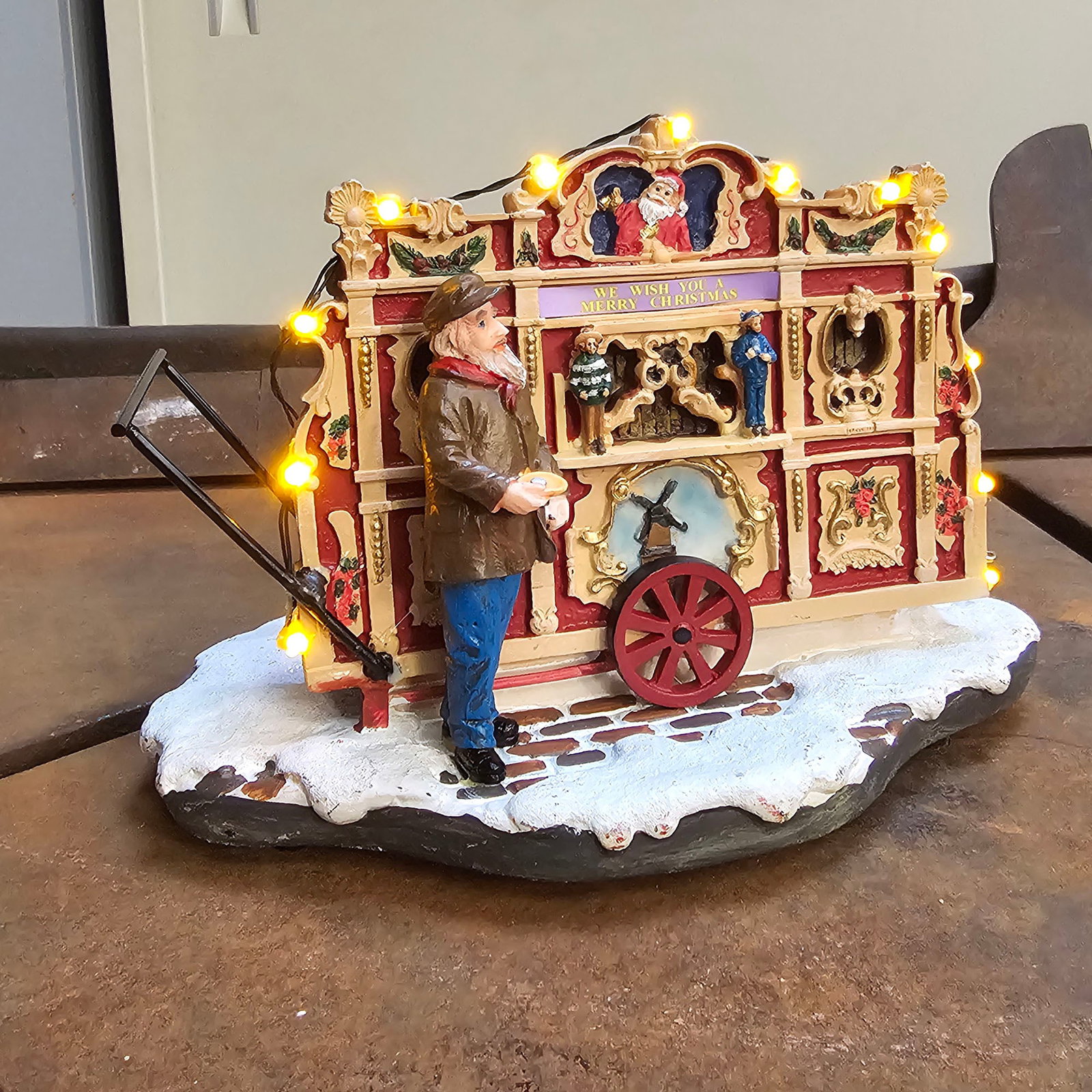 Lot of 10 New Old Stock "Typisch Hollands" Ceramic Organ Collectibles with Music and Light (1 of 10)