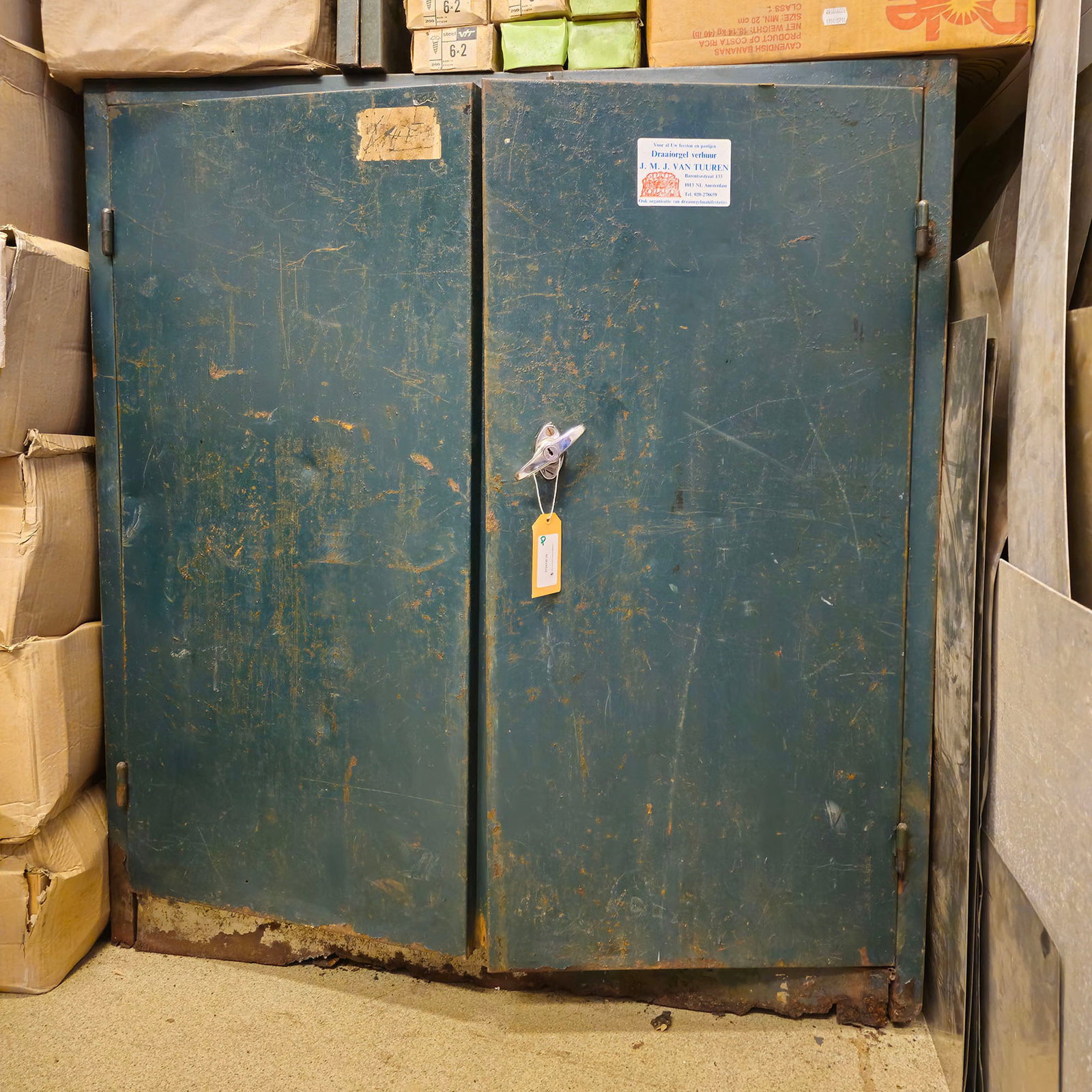 Vintage Industrial Metal Multi-Drawer Parts Cabinet from the G. Perlee Workshop (1 of 7)