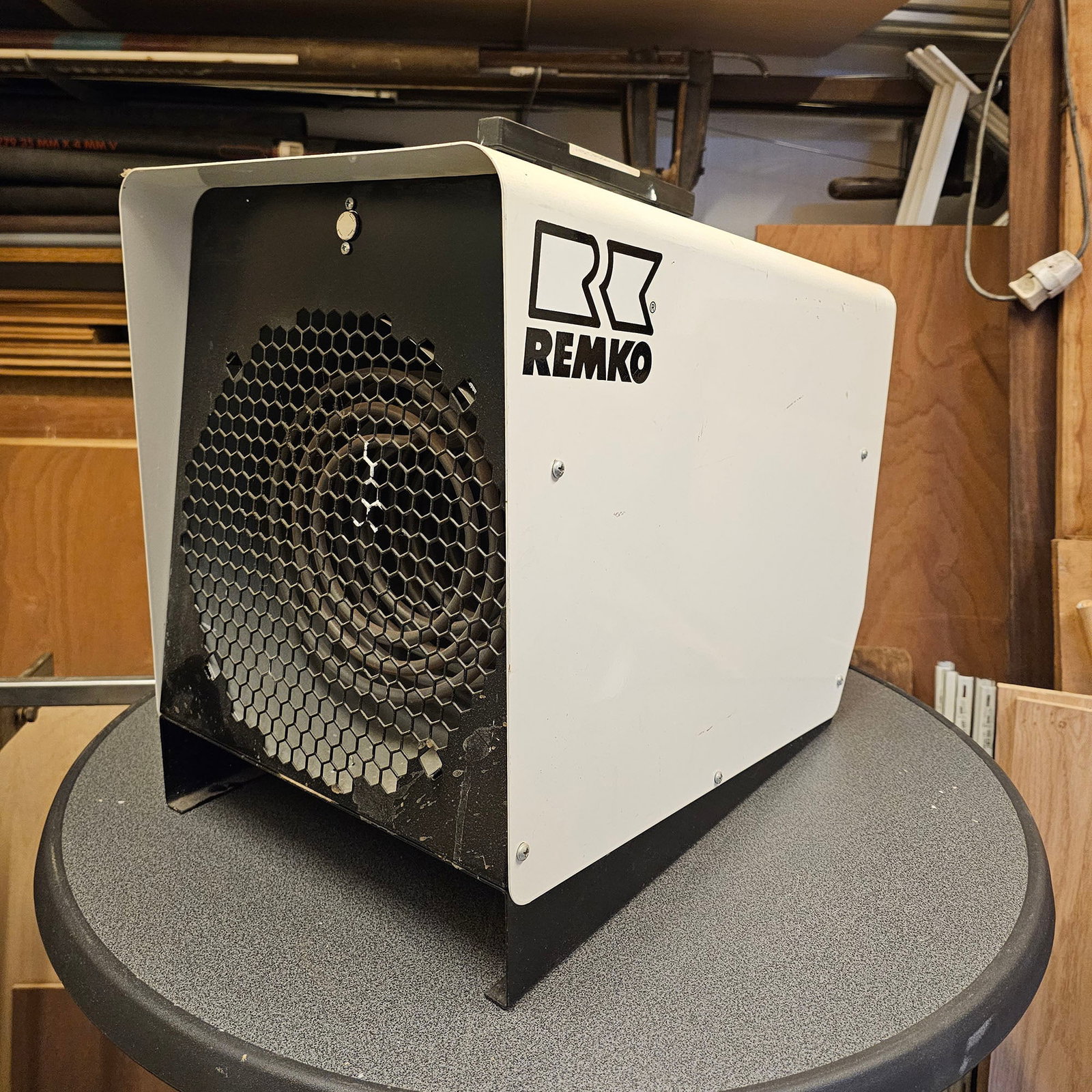 Industrial 9 KW 380V Heater from the G. Perlee Workshop (1 of 6)