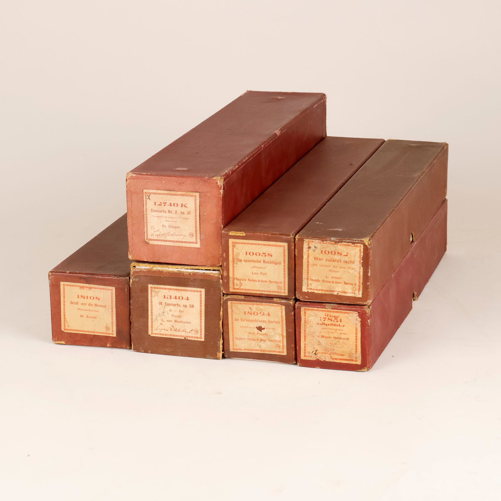 Lot of 7 Music Rolls for Hupfeld Phonola: Lot of 7 Music Rolls for Hupfeld Phonola. The music rolls are 29,5 cm wide, in various conditions. Dimensions (H x W x D): ? x 29.5 x cm. Condition: ?. Location: Dutch Auction Company, Tilburg, The Ne