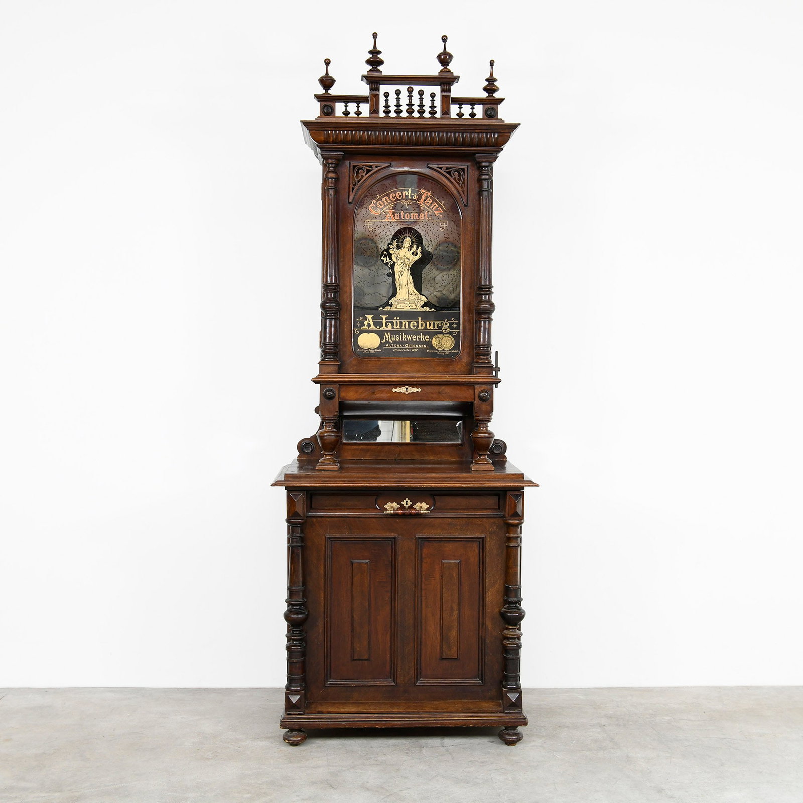 Rare Coin-Operated Kalliope No. 216 Disc Music Box (ca. 1903) Sold by A. Luneburg, Germany (1 of 20)