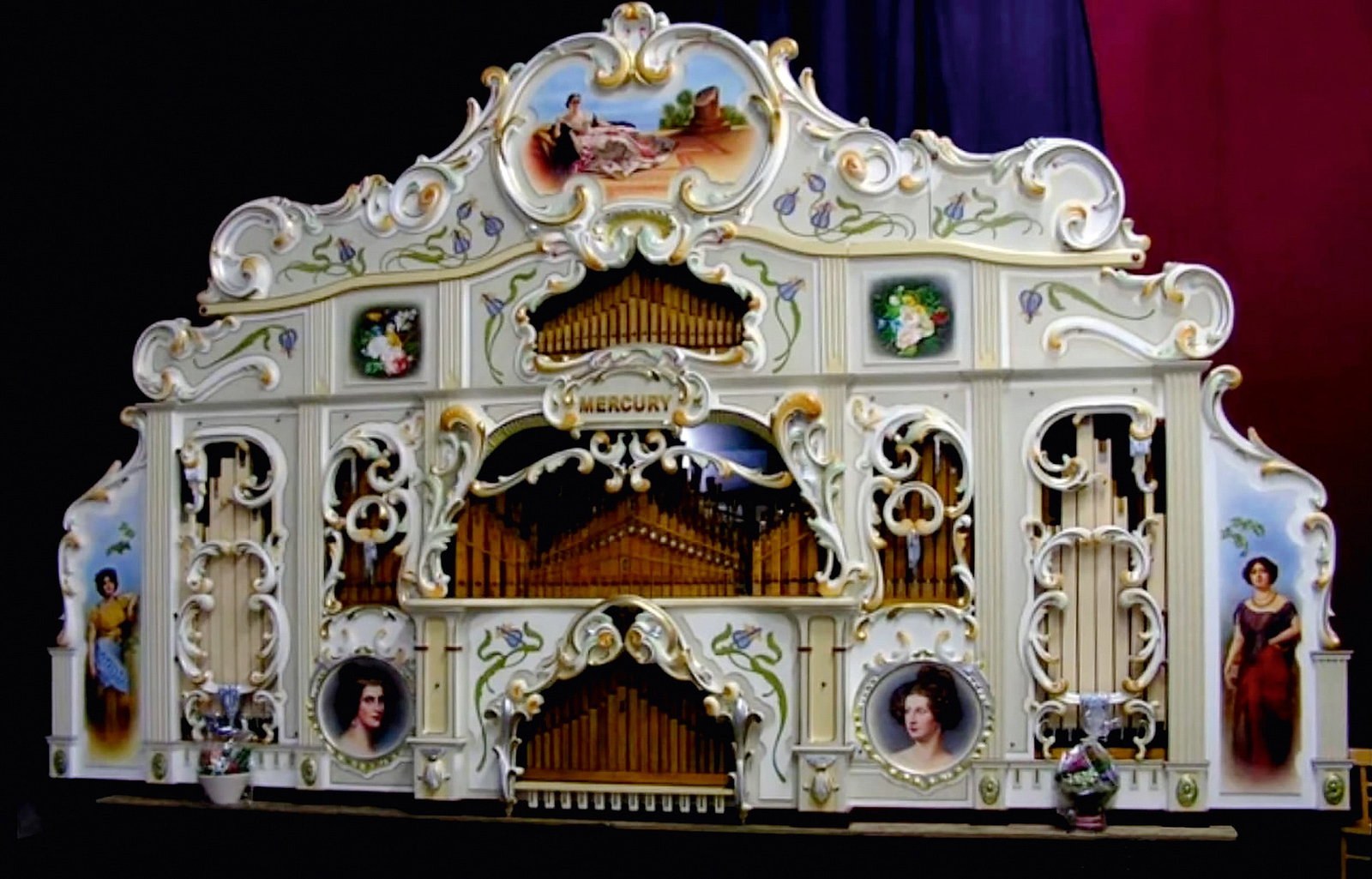 76-Key Theo Heesbeen Dance Organ "Mercury" in the Belgian Style: A 76-key Theo Heesbeen dance organ "Mercury" in the Belgian style - the only one ever built about 20 years ago. The organ is in playing condition but needs some maintenance due to a long period of no 