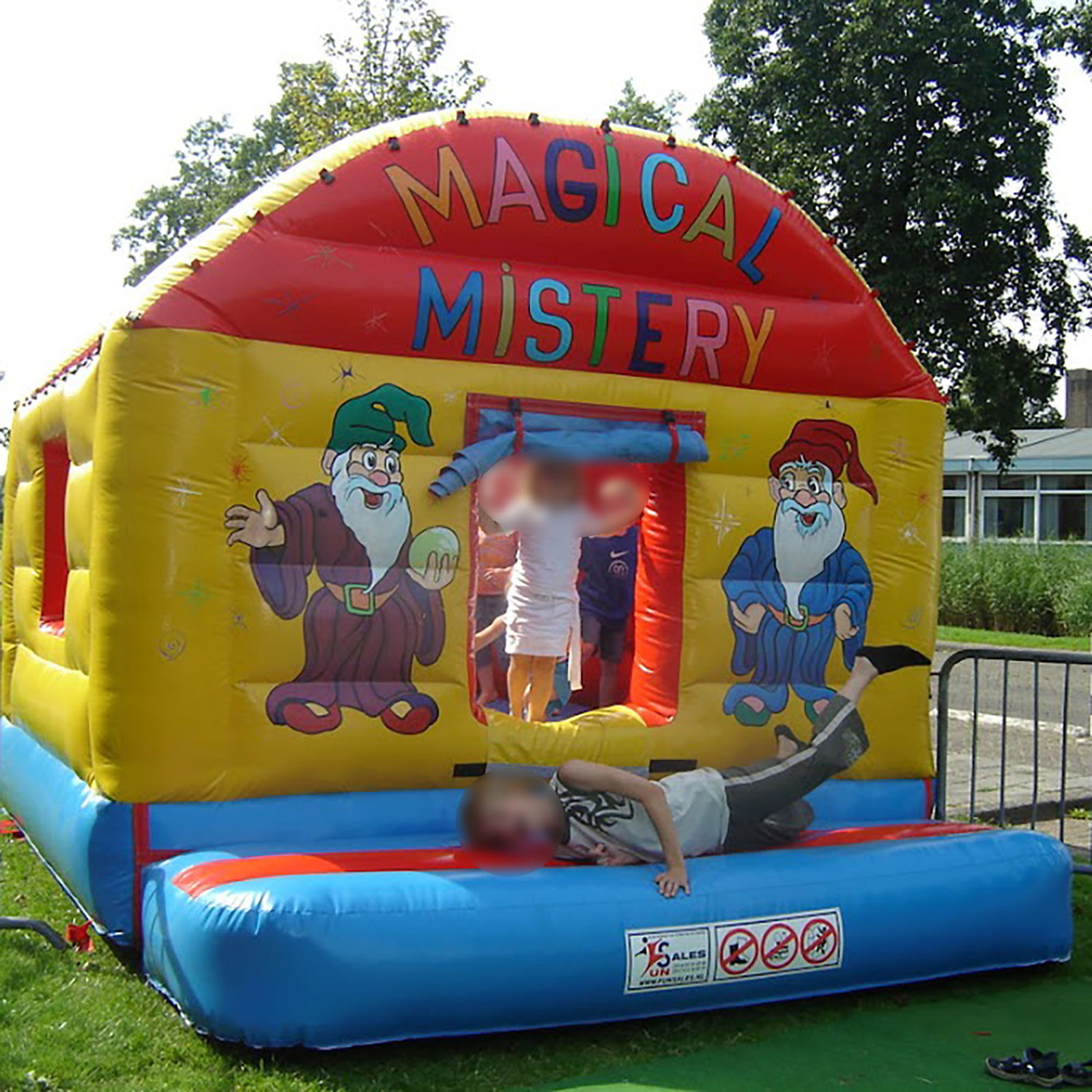 Commercial-Grade "Magical Mistery" Themed Inflatable Bouncy Castle (1 of 4)