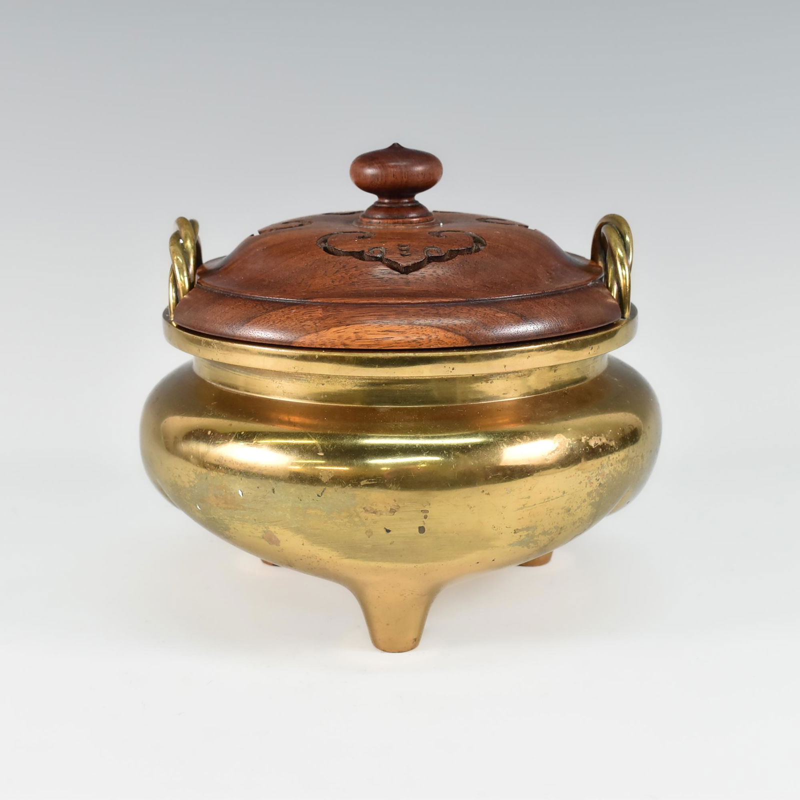 CHINESE BRONZE TRIPOD INCENCE BURNER WITH WOODEN LID (1 of 8)