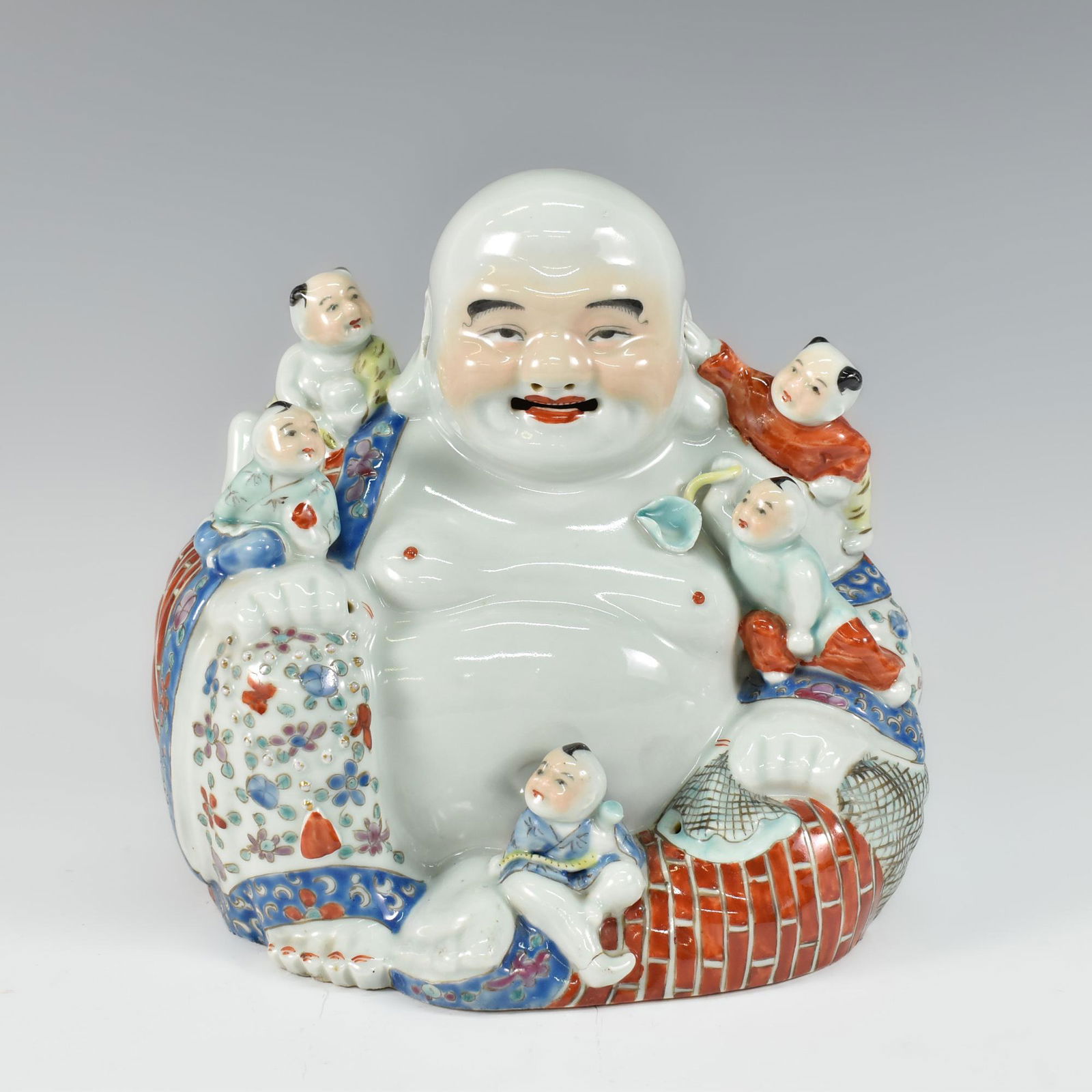 CHINESE BUDDHA WITH CHILDREN PORCELAIN (1 of 11)