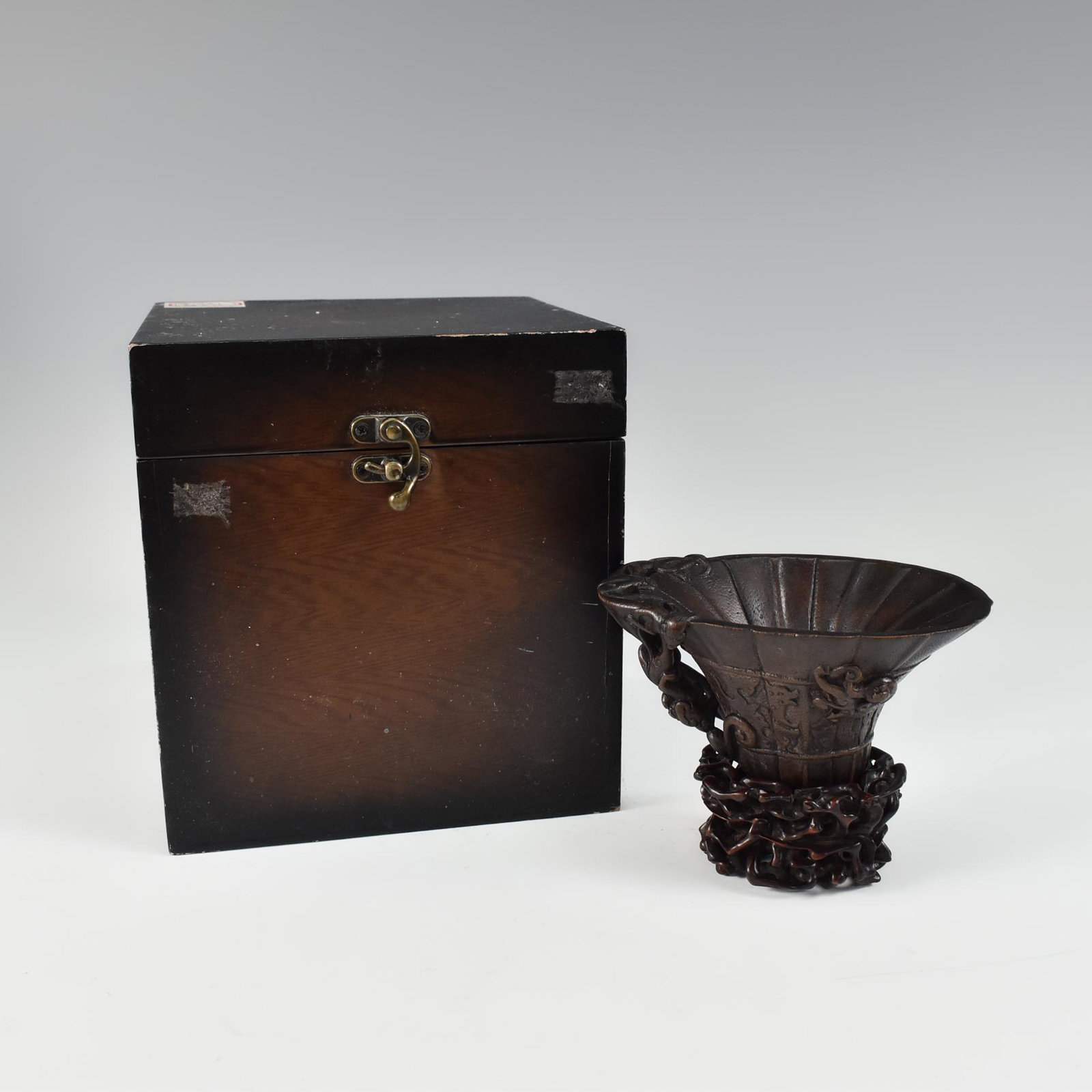 CHINESE CHENXIANG LIBATION CHILONG CUP WITH WOOD STAND (1 of 15)