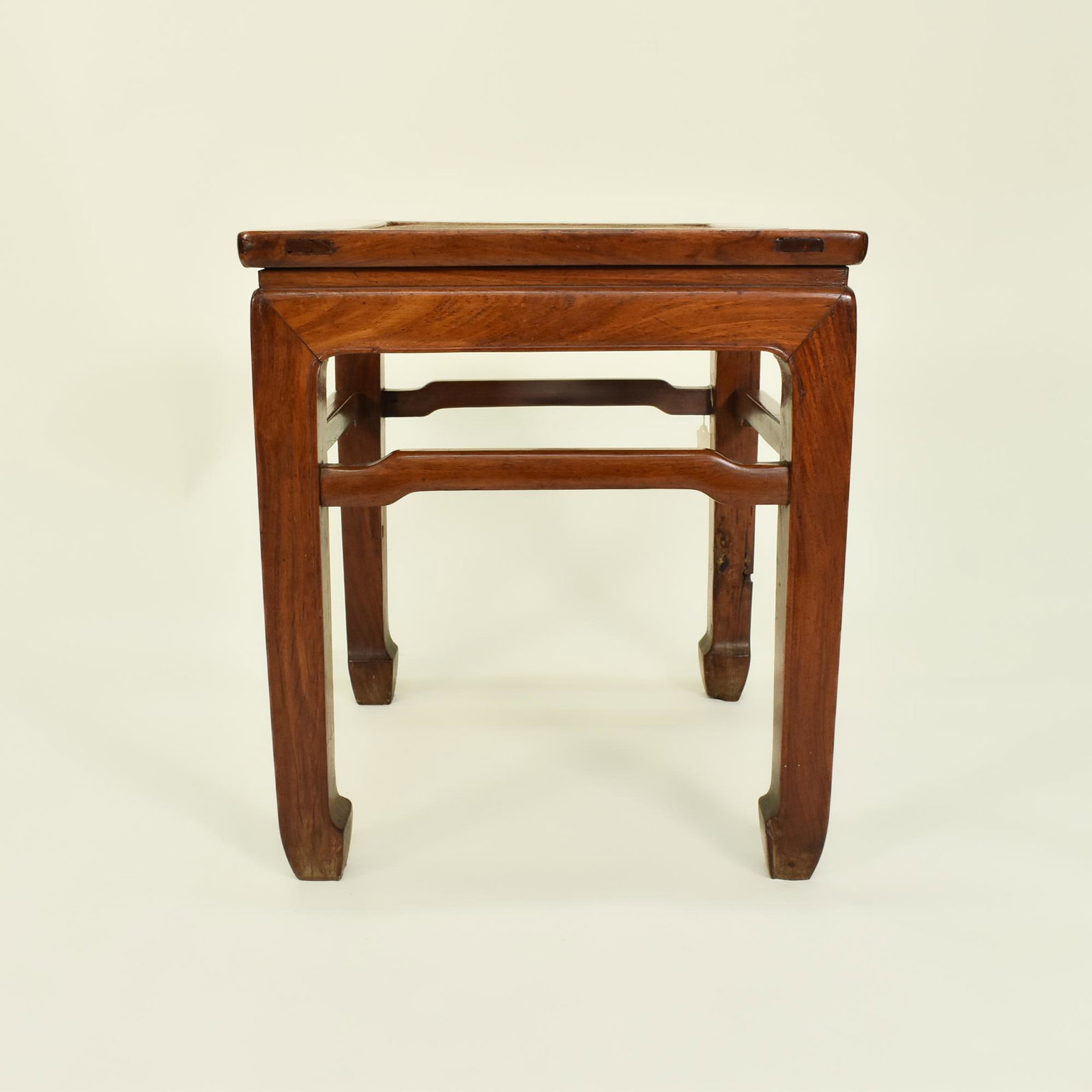 A CHINESE HUANGHUALI SQUARE STOOL (1 of 20)