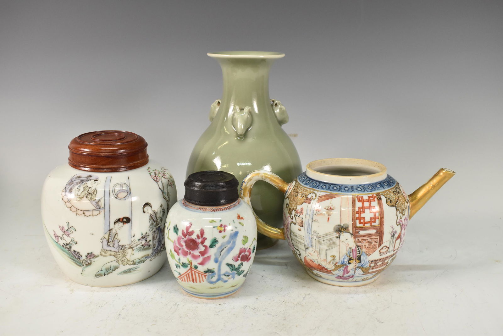 CHINESE FOUR PORCELAIN WARES (1 of 20)