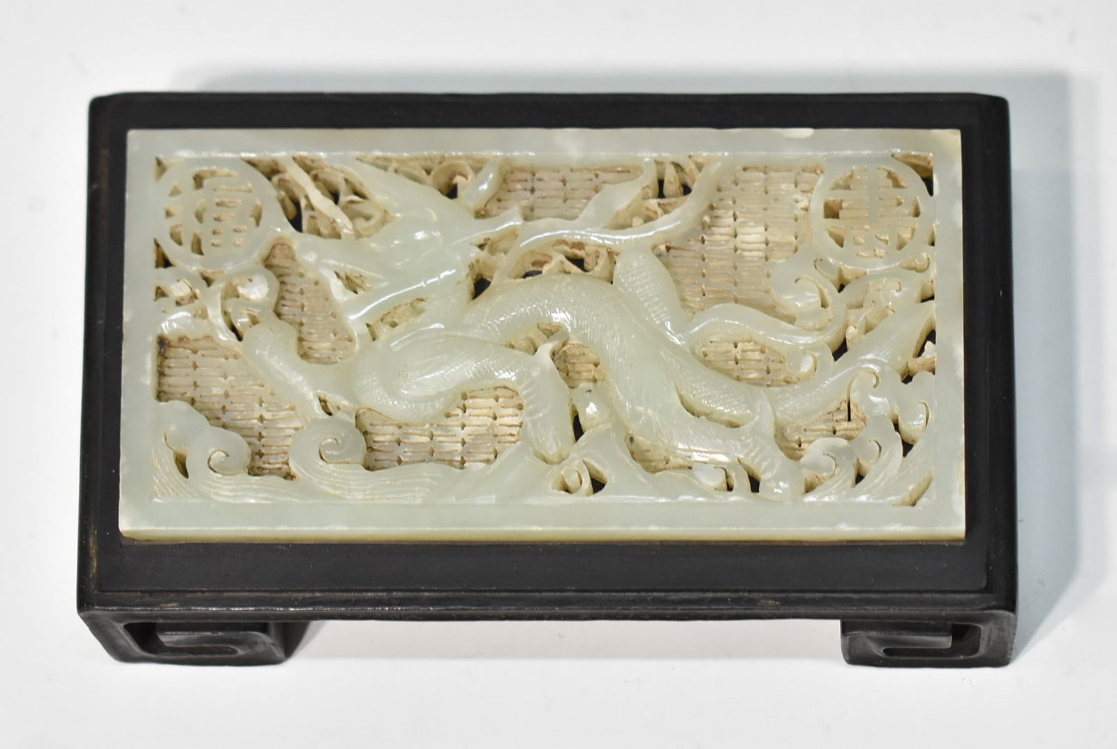 CHINESE JADE PLAQUE STAND (1 of 7)