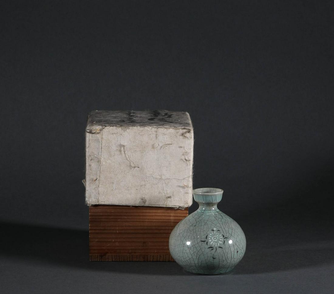 Song Dynasty - Korean Kettle (1 of 8)