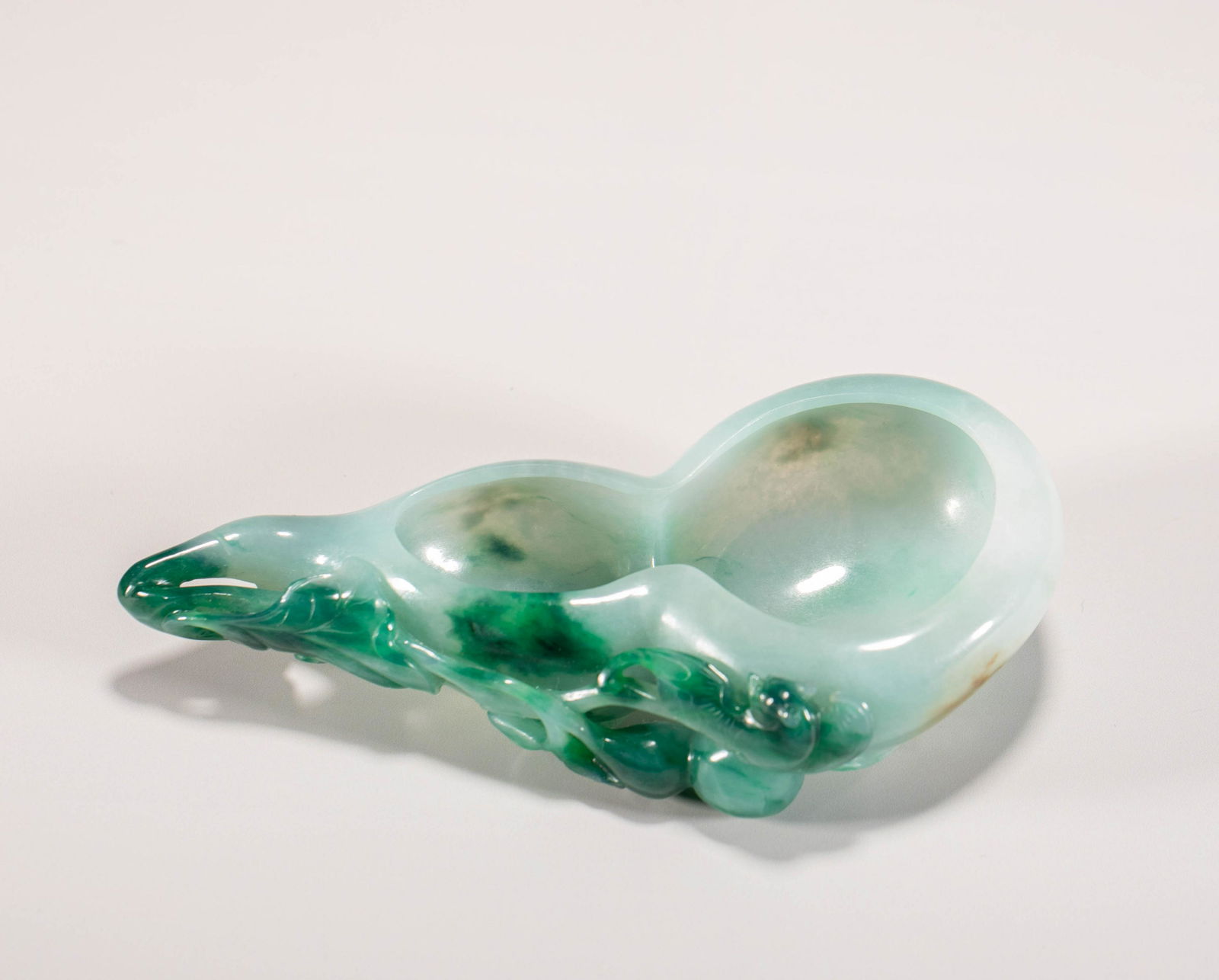 Jade brush washing in Qing Dynasty (1 of 7)