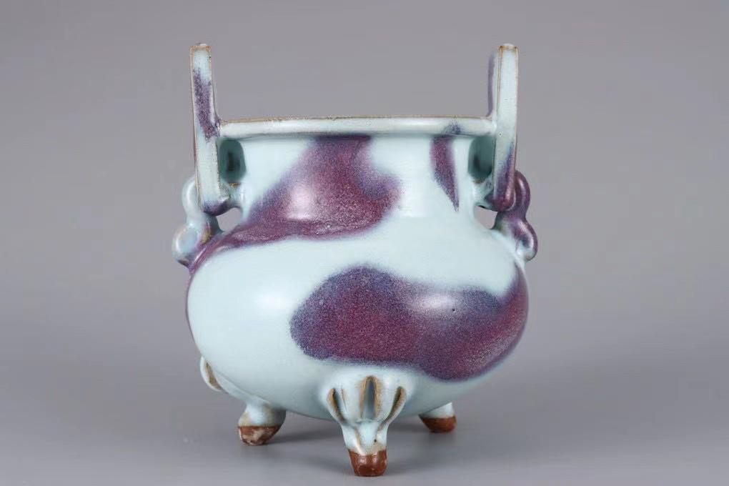 Jun kiln three foot stove in Song Dynasty (1 of 9)