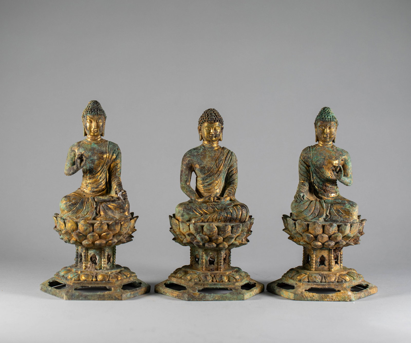 Bronze gilded Buddha statues of Liao Dynasty (1 of 19)