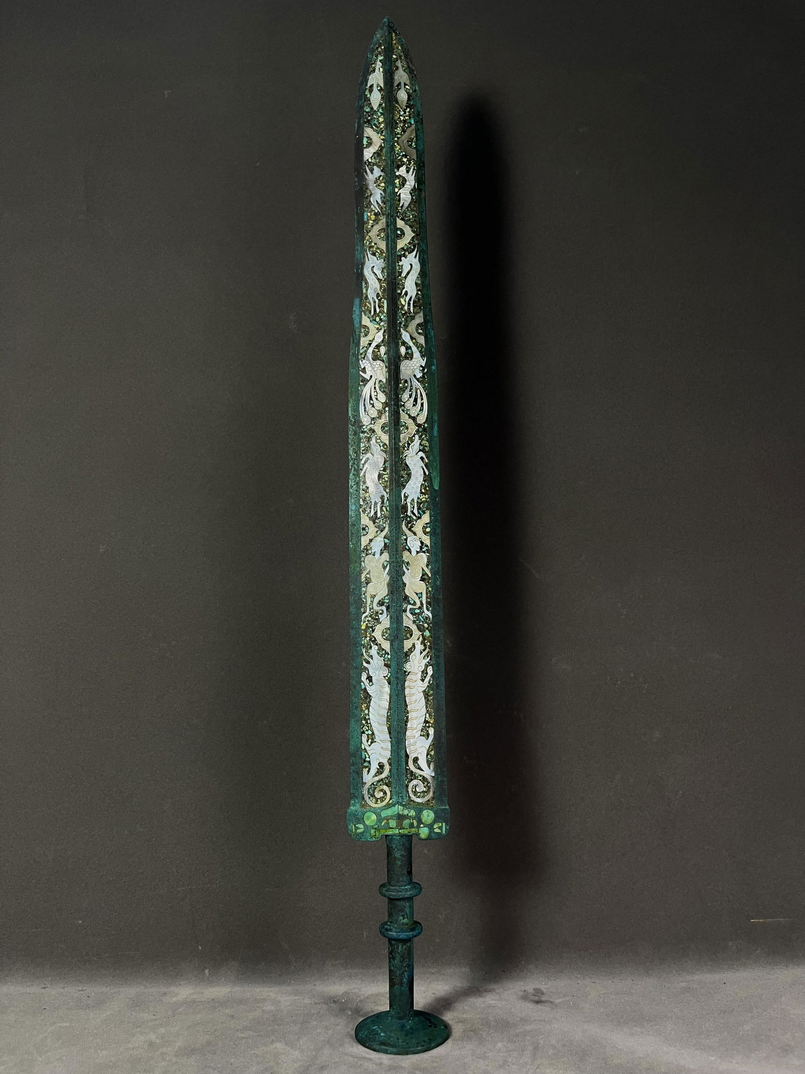 Warring States Period bronze inlaid mother of pearl sword (1 of 6)