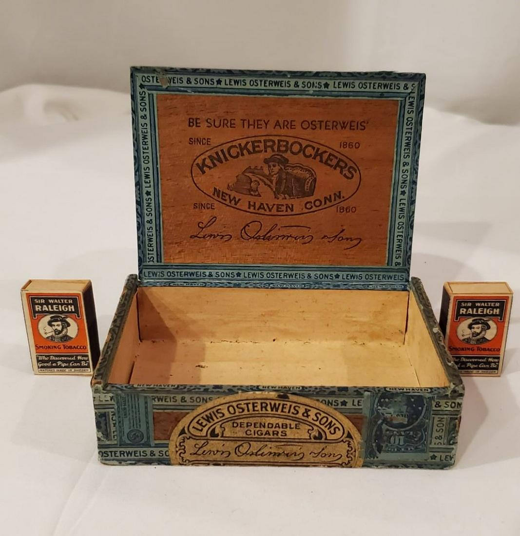 Antique Knickerbocker Cigar Box Walter Raleigh: Antique Knickerbocker Cigar Box Walter Raleigh Matchbook. Superb box in great condition including the match books just incredible colors and graphics.