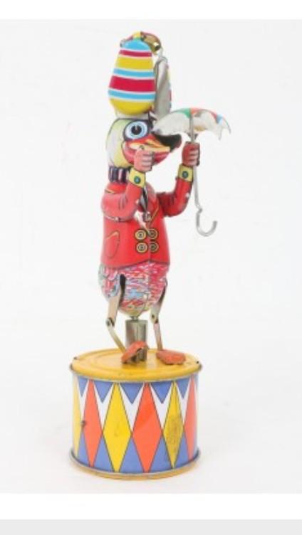 Vintage Tin Wind Up Toy: Key missing