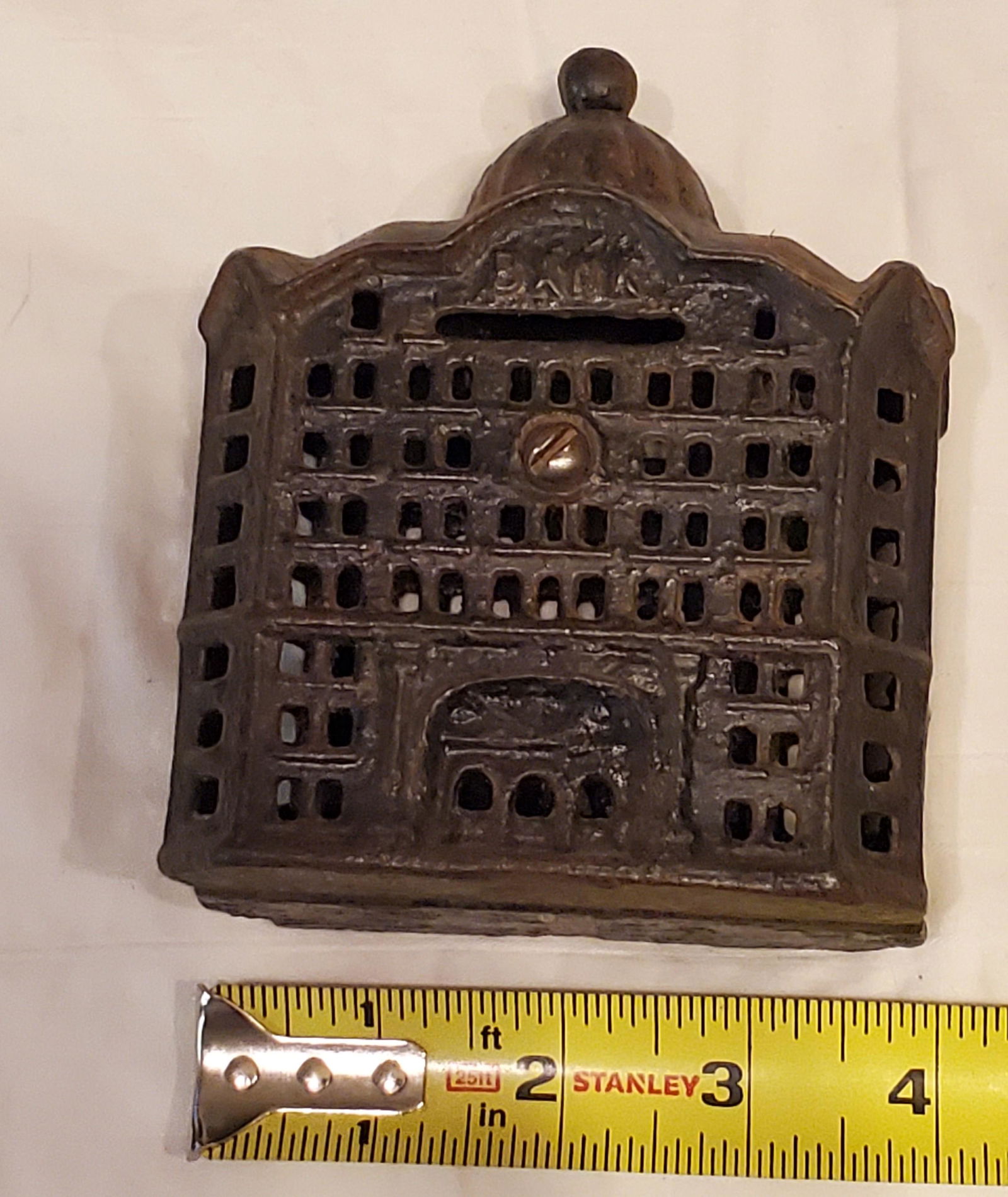 Early Stevens Building Cast Iron Bank (1 of 3)