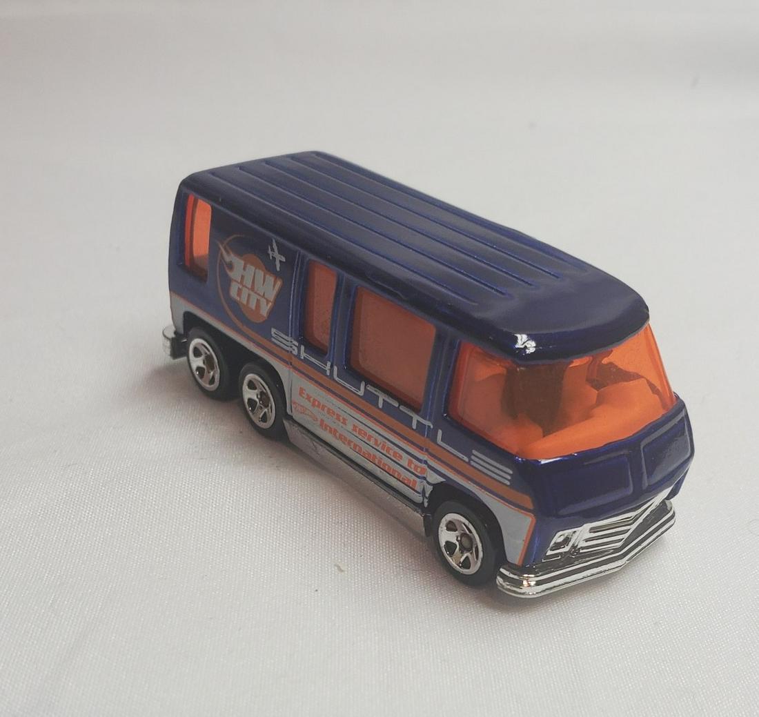 Estate auction of collection of vintage Hot Wheels: This auction contains both vintage, and new Hotwheels, and Matchbox vehicles. There is also groups of unidentified or off brands as well as brand items. . Feel free to ask questions regarding any conc