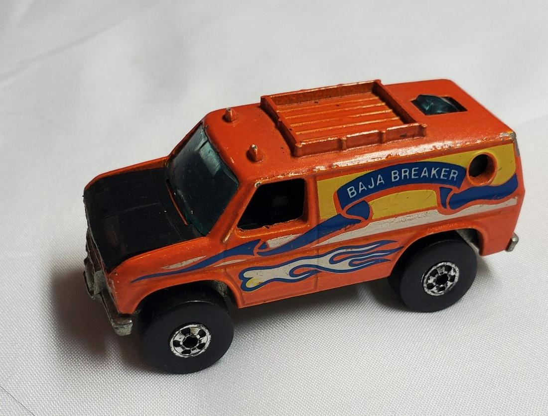 Estate auction of collection of vintage Hot Wheels: This auction contains both vintage, and new Hotwheels, and Matchbox vehicles. There is also groups of unidentified or off brands as well as brand items. . Feel free to ask questions regarding any conc
