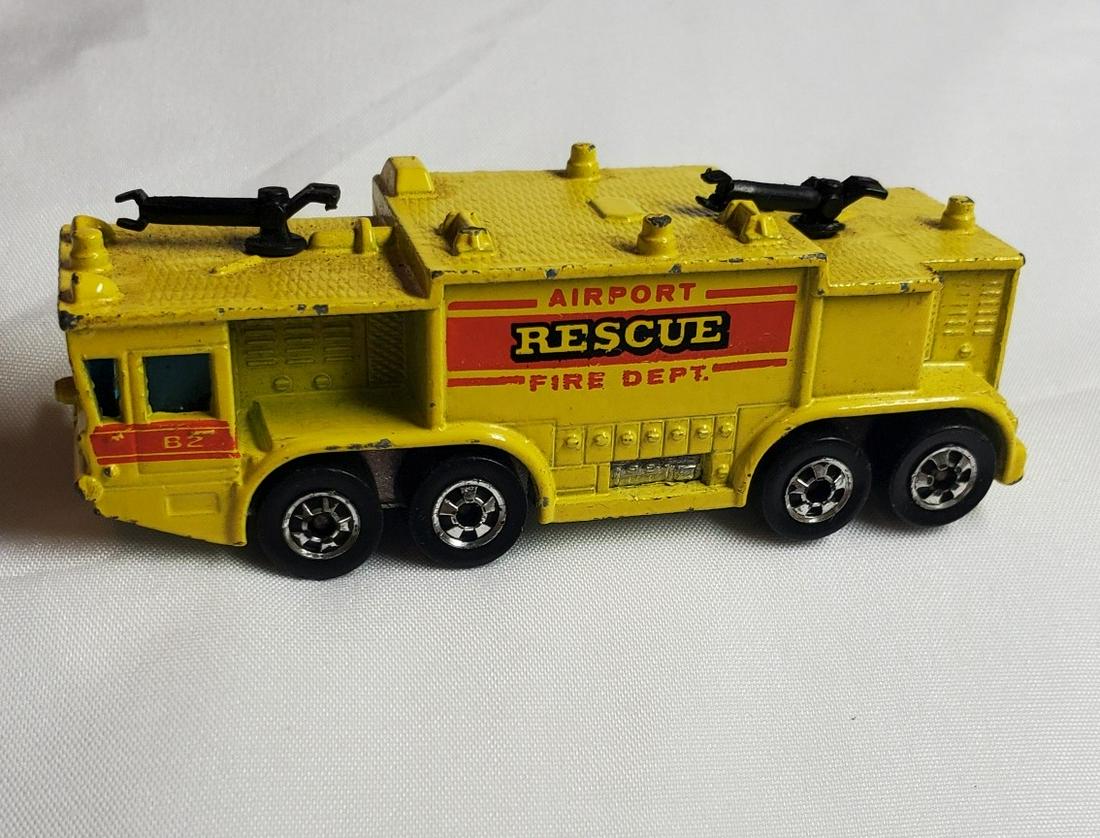 Estate auction of collection of vintage Hot Wheels: This auction contains both vintage, and new Hotwheels, and Matchbox vehicles. There is also groups of unidentified or off brands as well as brand items. . Feel free to ask questions regarding any conc