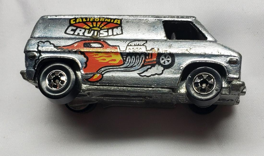 Estate auction of collection of vintage Hot Wheels: This auction contains both vintage, and new Hotwheels, and Matchbox vehicles. There is also groups of unidentified or off brands as well as brand items. . Feel free to ask questions regarding any conc