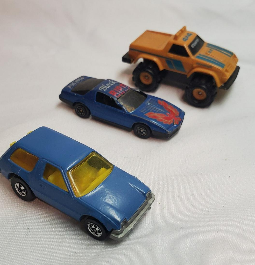 Estate auction of collection of vintage miscellaneous: This auction contains both vintage, and new Hotwheels, and Matchbox vehicles. There is also groups of unidentified or off brands as well as brand items. . Feel free to ask questions regarding any conc