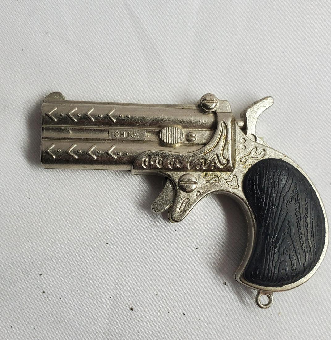 Vintage Cap Gun: Cap gun apereas to be in working condition normal wear for age. Please ask questions and as always refer to photo for condition.