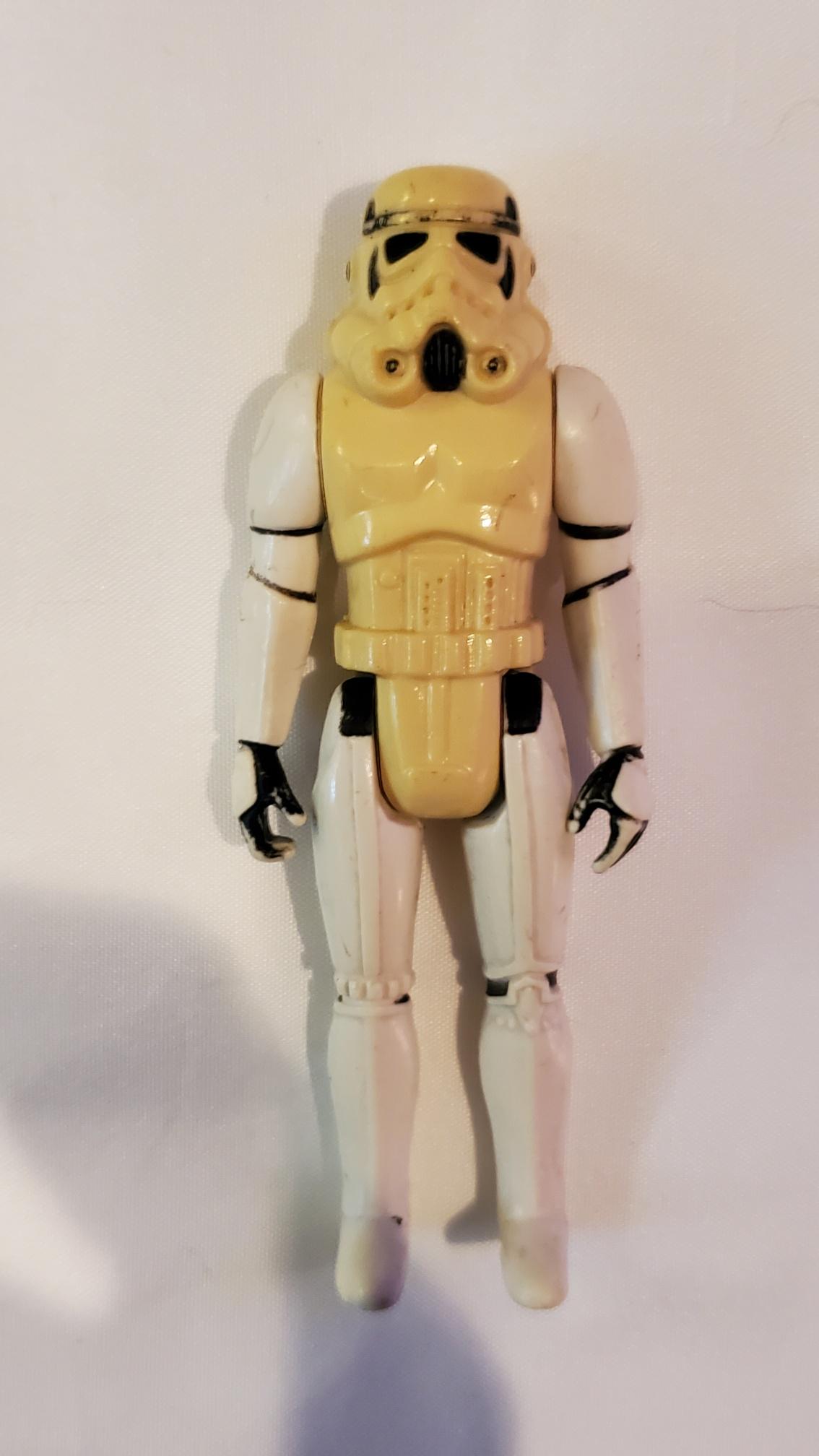 Vintage Star Wars 1977 Storm Trooper: Please read carefully. Description given are based on opinion unless otherwise documented. We ask that you look at pictures carefully before bidding. We are more than happy to take more pictures or an