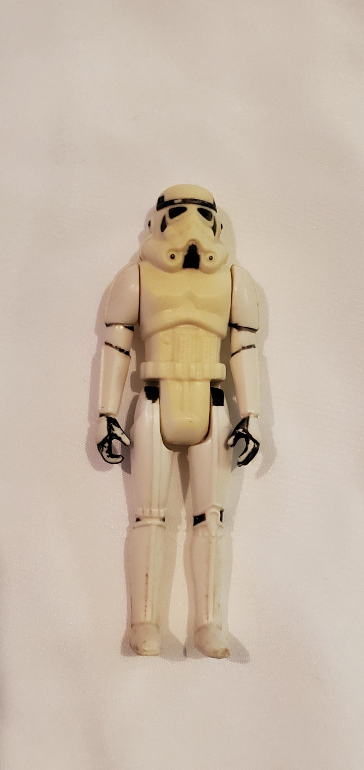 Vintage Star Wars 1977 Storm Trooper: Please read carefully. Description given are based on opinion unless otherwise documented. We ask that you look at pictures carefully before bidding. We are more than happy to take more pictures or an