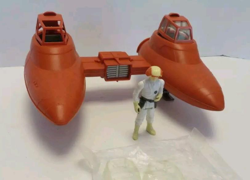 Star Wars ESB Twin Cloud Car Twin Ship Pilot (1 of 9)