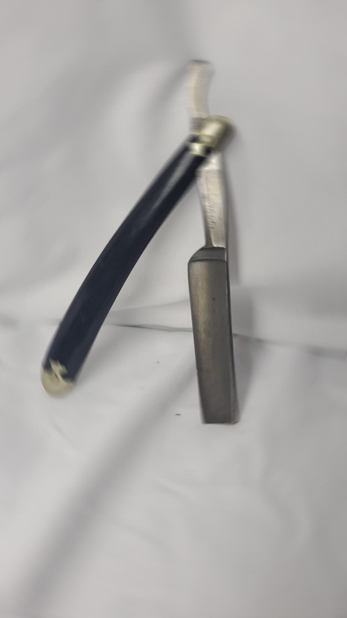German Antique Straight Edge Razor (1 of 6)