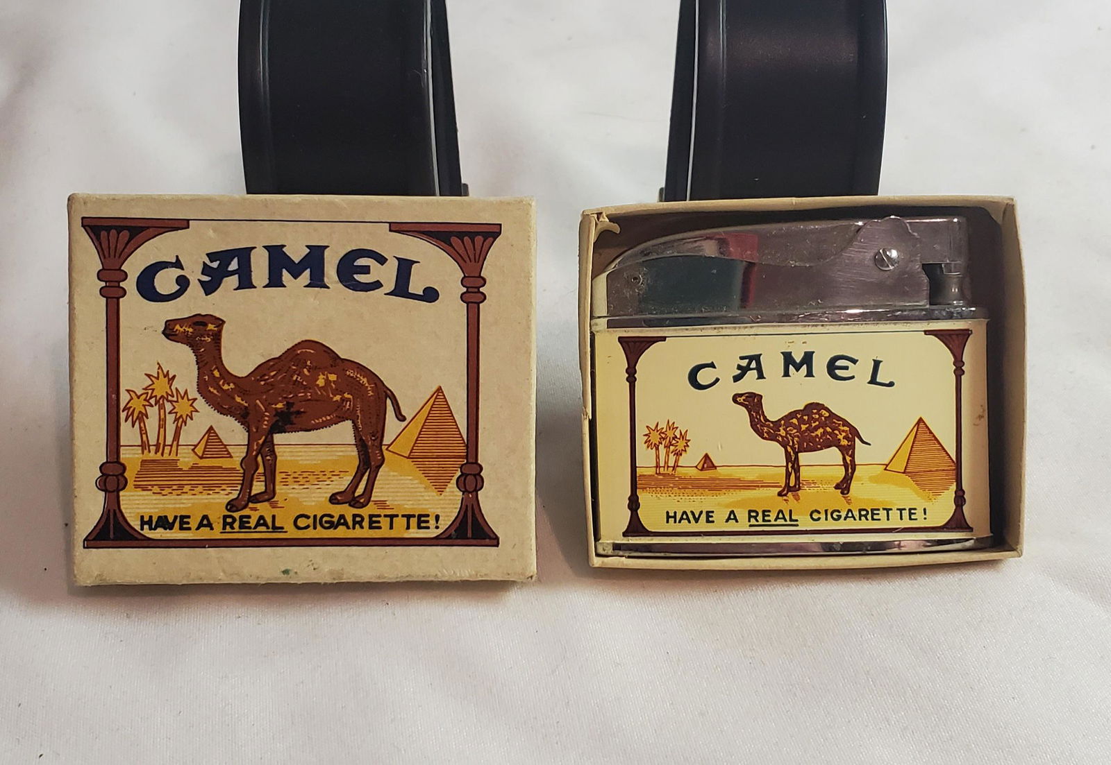 Incredible Camel Advertising Lighter NIB (1 of 5)