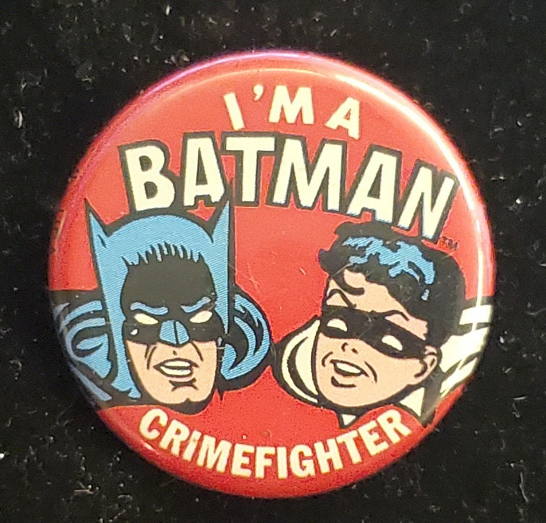 Vintage Batman Crime Fighter Pin: Great condition. We here at SAH do our best to provide condition of items. However, we are not certified experts. We ask you as a customer, please inspect all photos to determine condition. We ask you