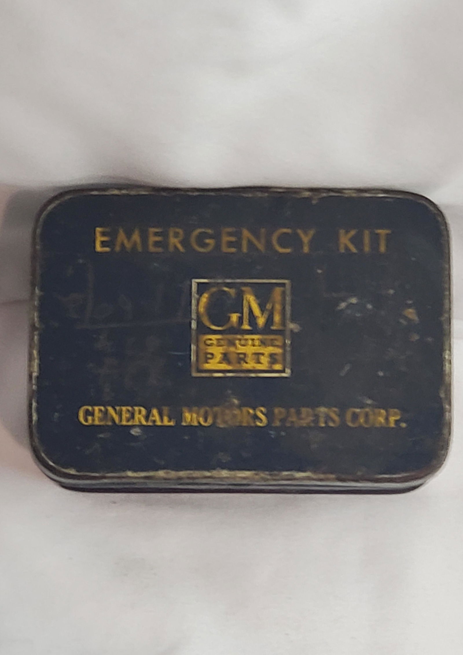 Vintage GM Emergency Kit (1 of 3)