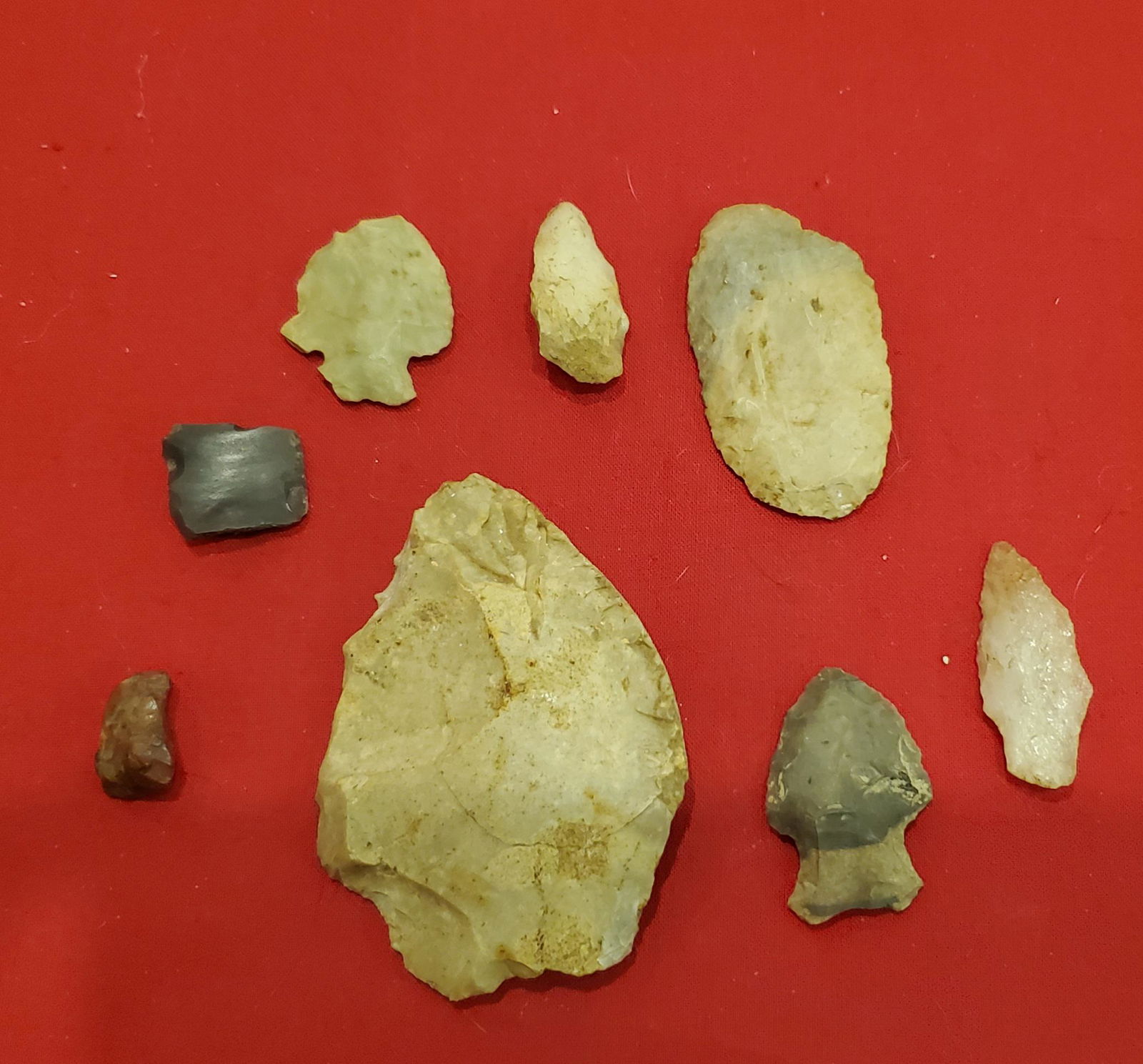 Incredible Early Native American Lot of Tools and Arrow (1 of 5)