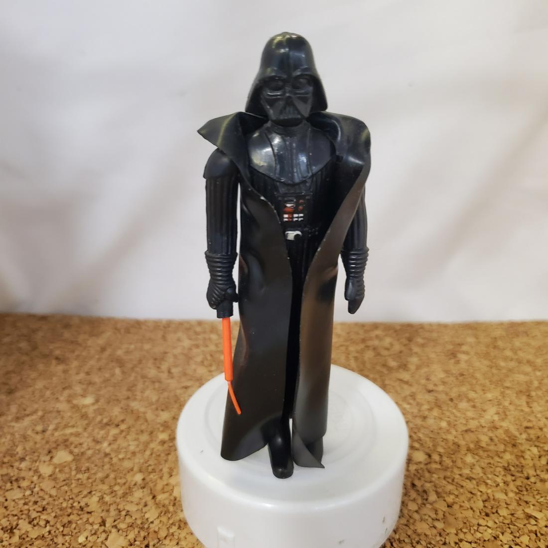 Star Wars Darth Vader w/ Lightsaber 3.75 (1 of 5)