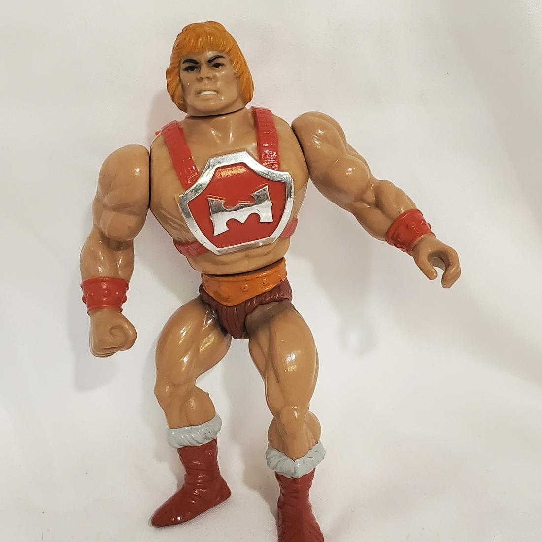 Vintage 1980's He-Man MOTU Thunder Punch Action He-Man Figure: Please read carefully. Description given is based on opinion unless otherwise documented. We ask that you look at pictures carefully before bidding. We are more than happy to take more pictures or ans