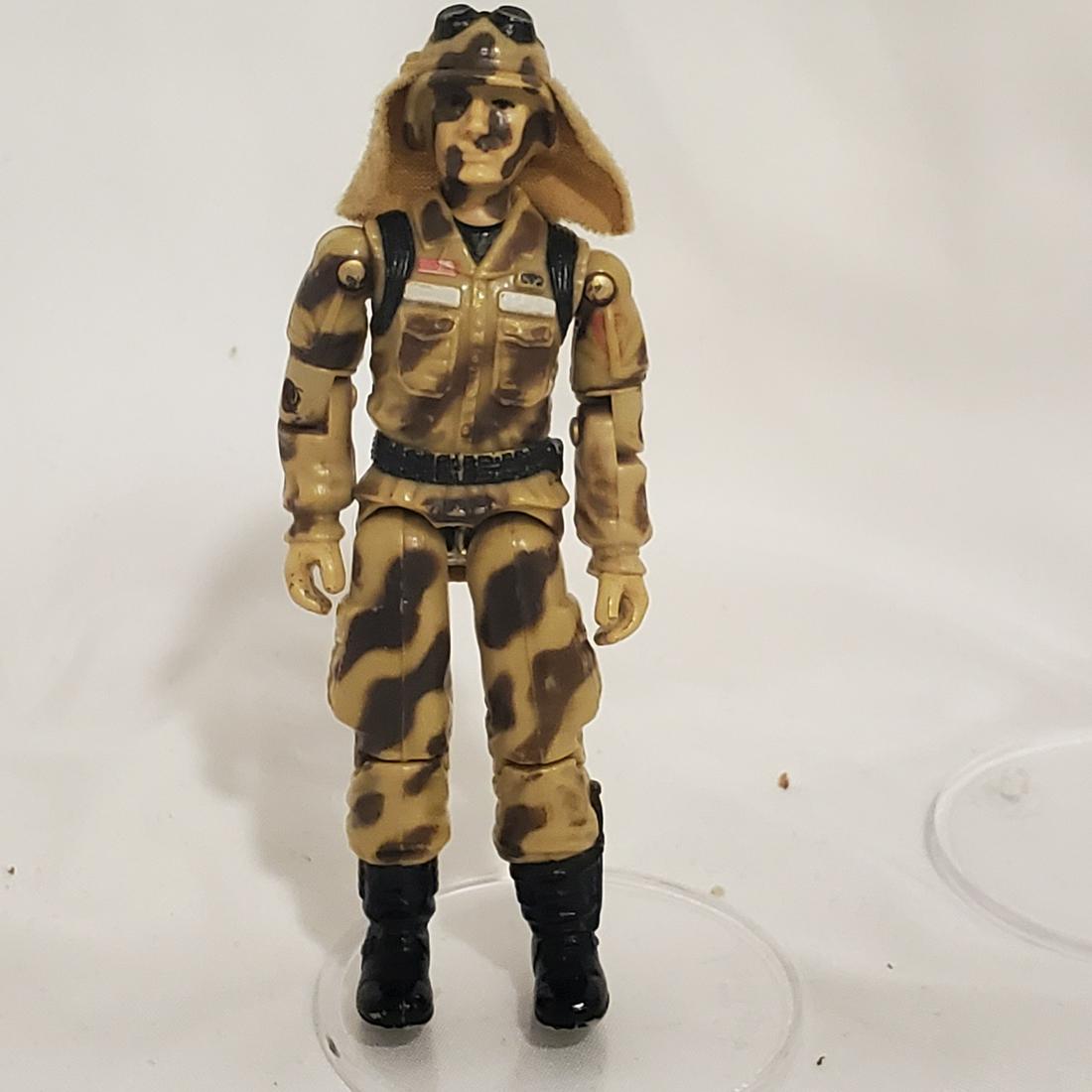 Vintage 1983 Hasbro G.I. Joe Dusty: Figure have no apparent isssues appear in great condition. As for the O ring this as well as any of the figures in this lot have original parts. Some are in excellent condition some could use replacin