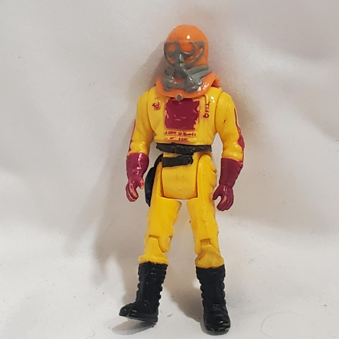 Vintage Kenner M.A.S.K. Brad Turner Condor: No condition issues to speak of. Please read carefully. Description given is based on opinion unless otherwise documented. We ask that you look at pictures carefully before bidding. We are more than h