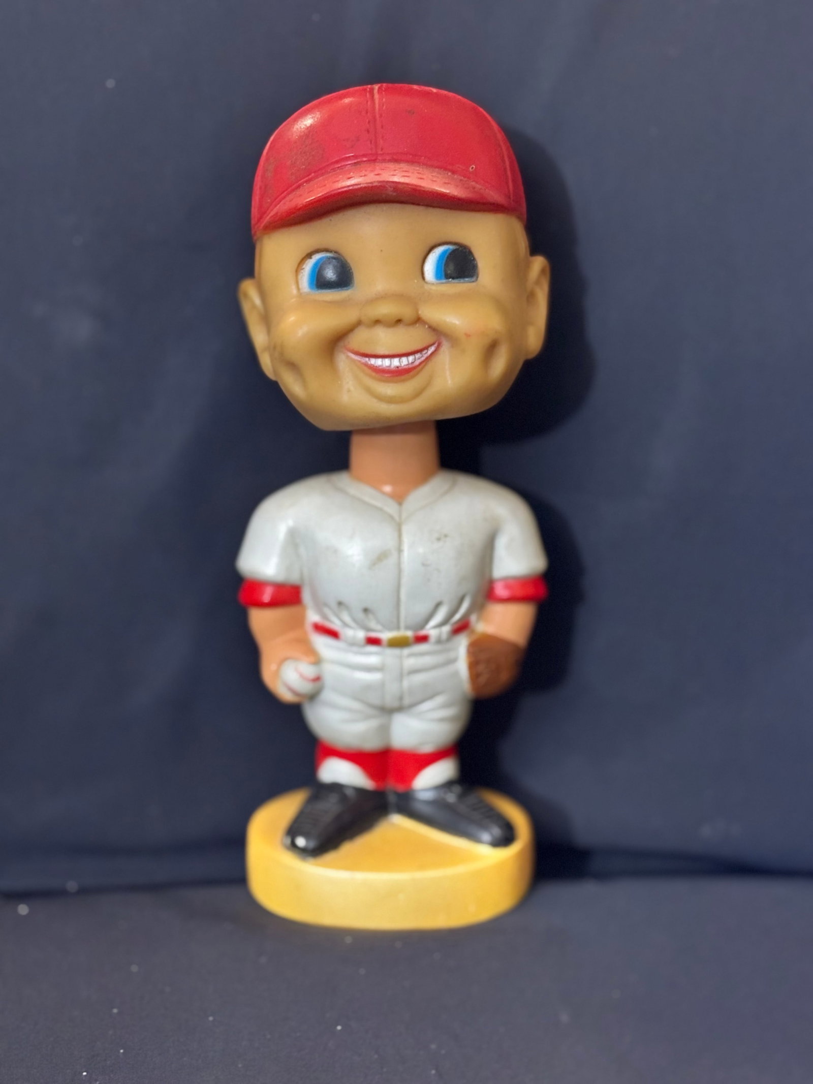 Baseball Player Bobblehead: See photos