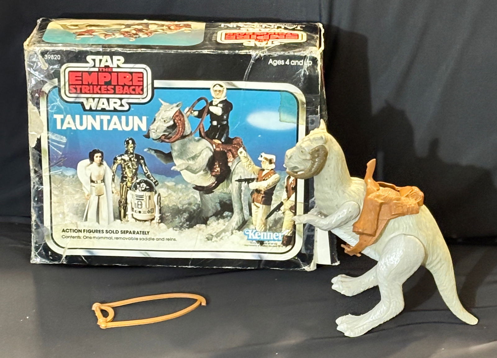 Star Wars ESB TaunTaun w/ Saddle & Harness (1 of 4)