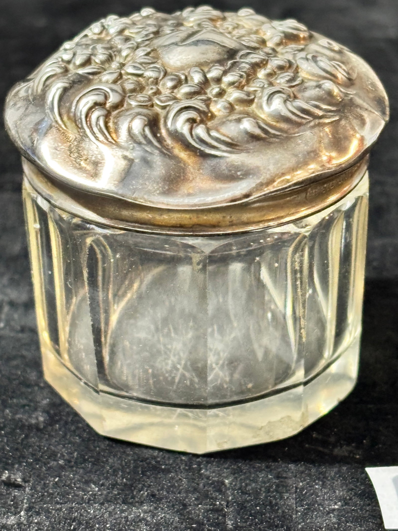 Small Glass Container with Sterling Silver Top: 6.9 grams