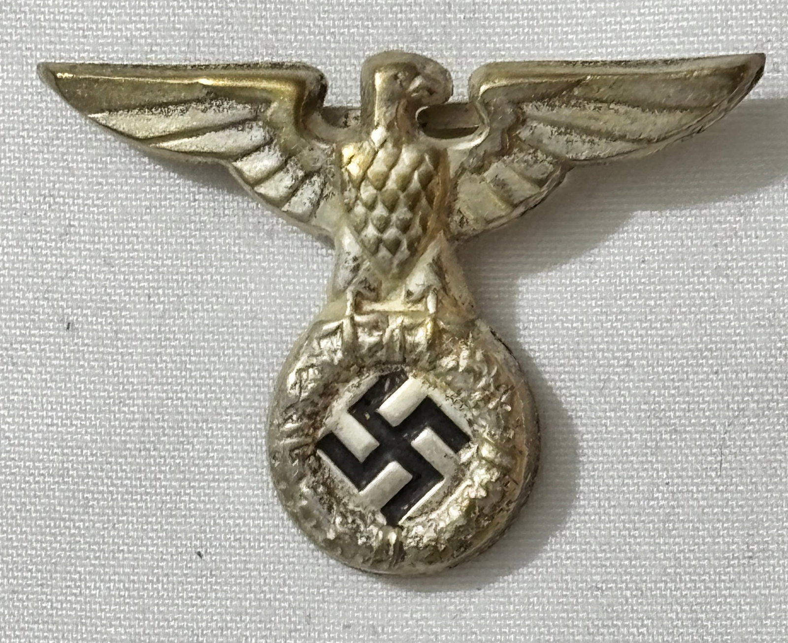 Nazi Kepi Eagle Cap Insignia Pin: Possibly silver?