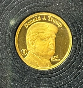One Quarter Ounce Gold Round