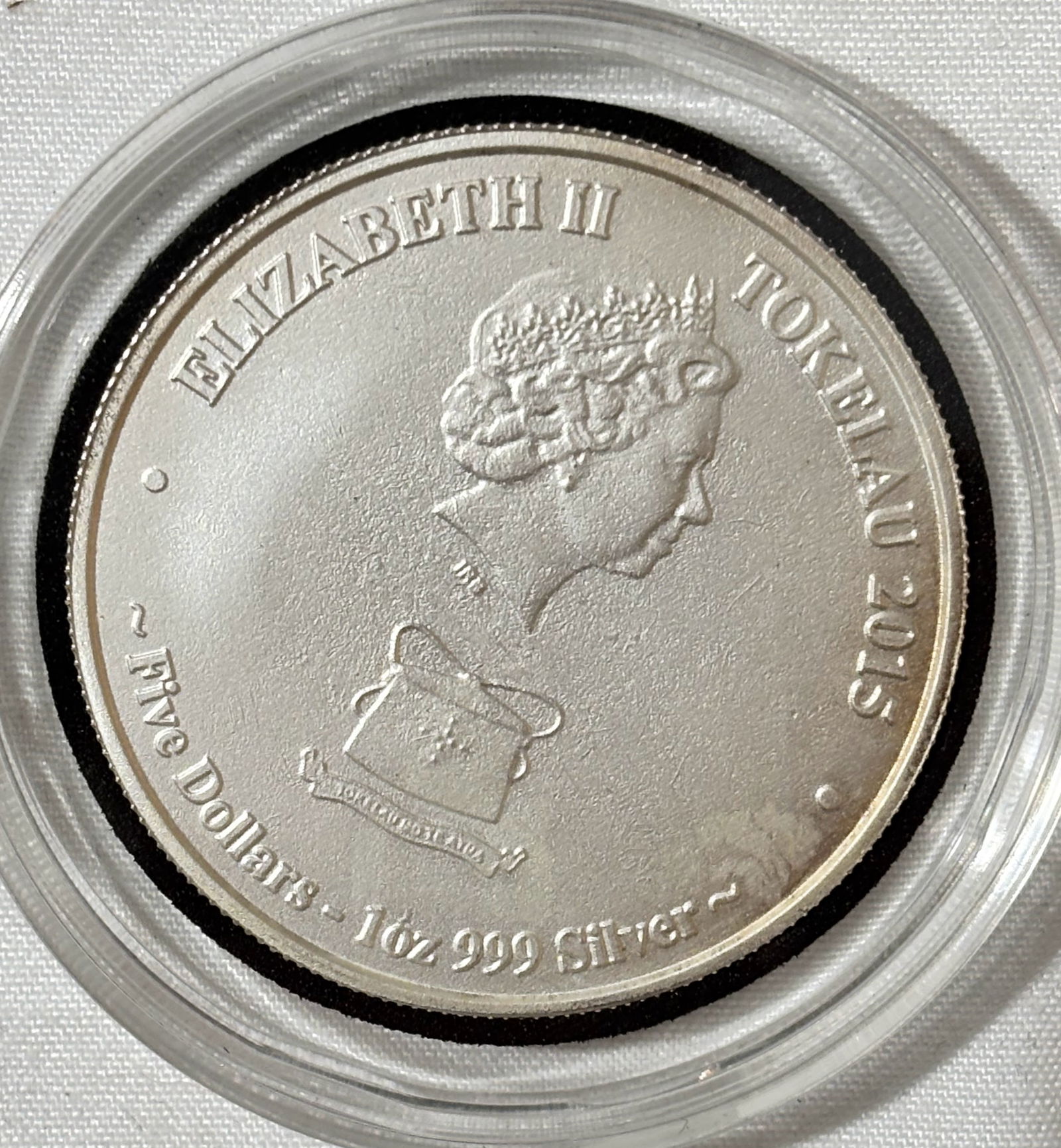 Elizabeth II One Ounce Silver Round (1 of 2)