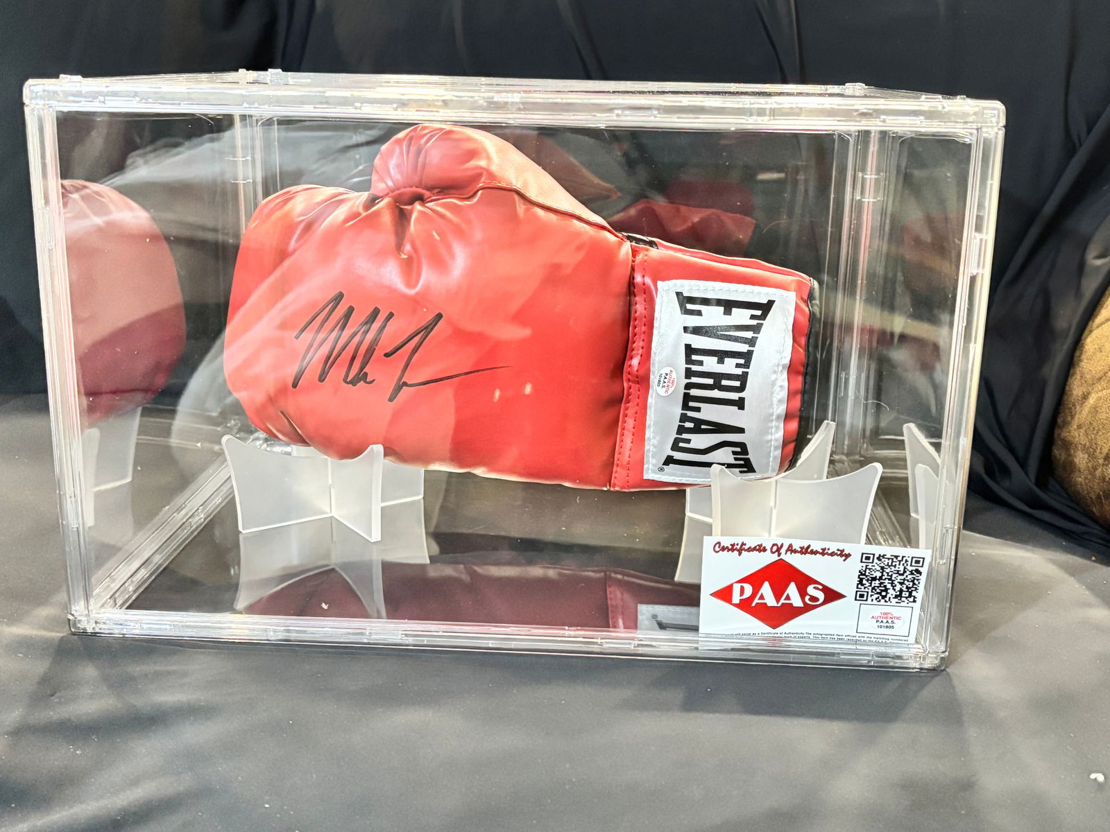 Mike Tyson Autographed Everlast Boxing Glove COA Acrylic Case: See photos