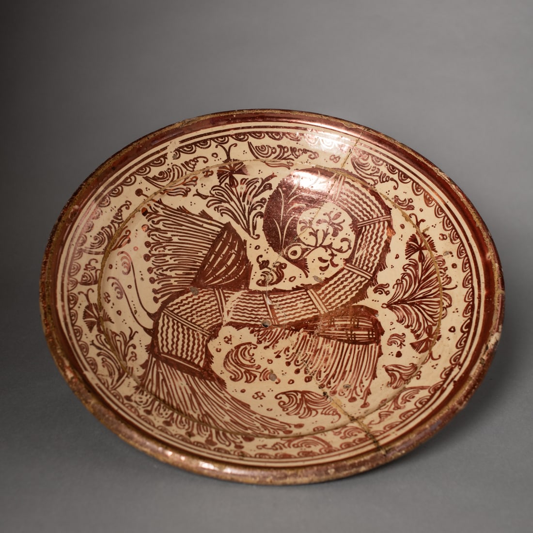 A 19th century Spanish lusterware bowl (1 of 3)